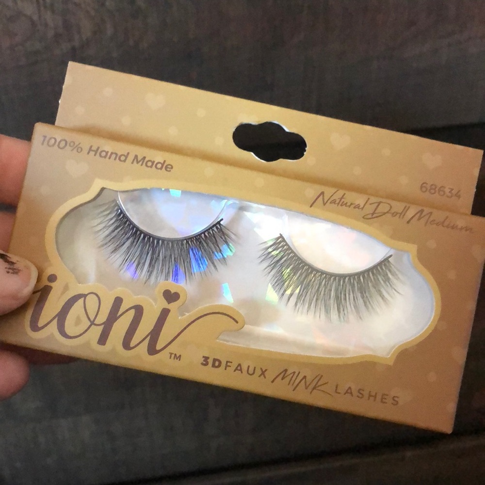 Ioni mink lashes